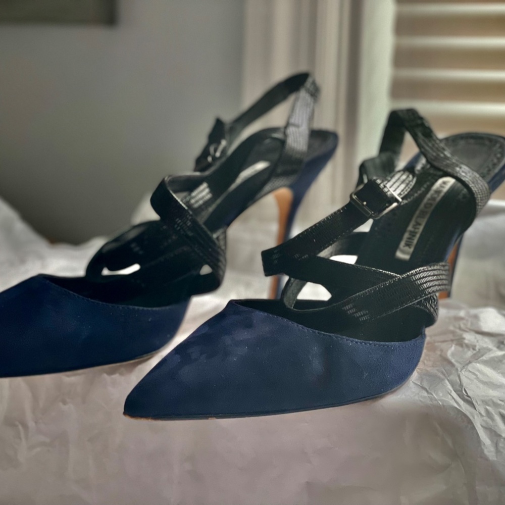 Manolo Blahnik Pump